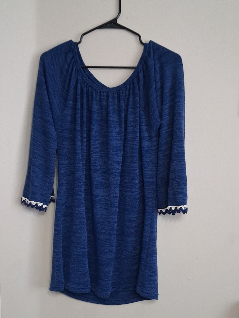Women's Blue 3/4 Sleeve Scoop Neck Top